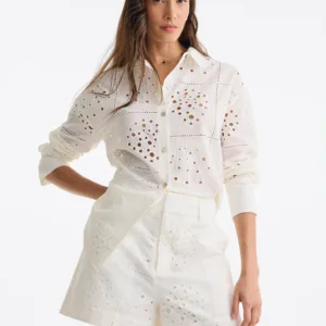 Shorts Feminino OffWhite Em Laise Com Conchas - Hering