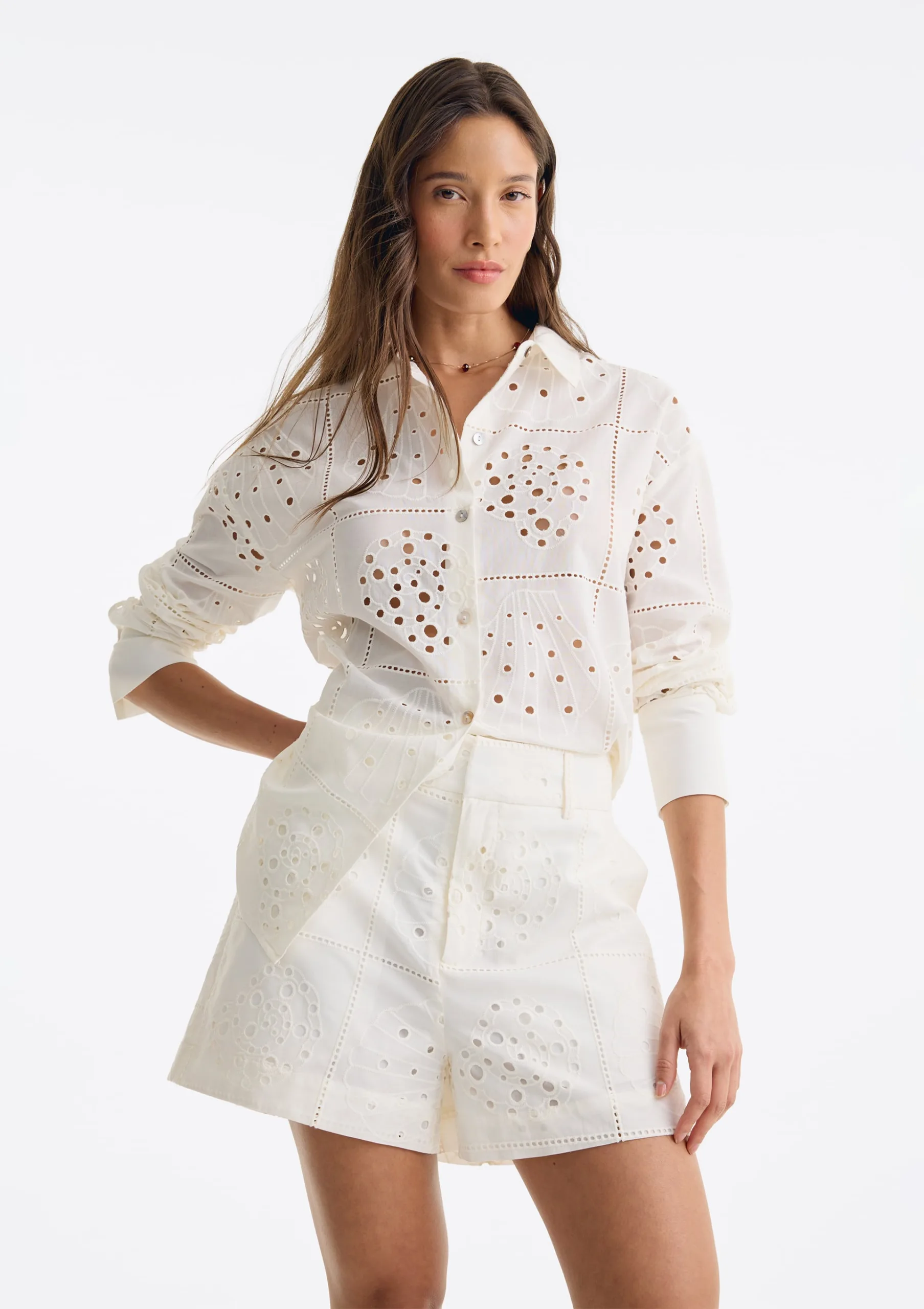 Shorts Feminino OffWhite Em Laise Com Conchas - Hering