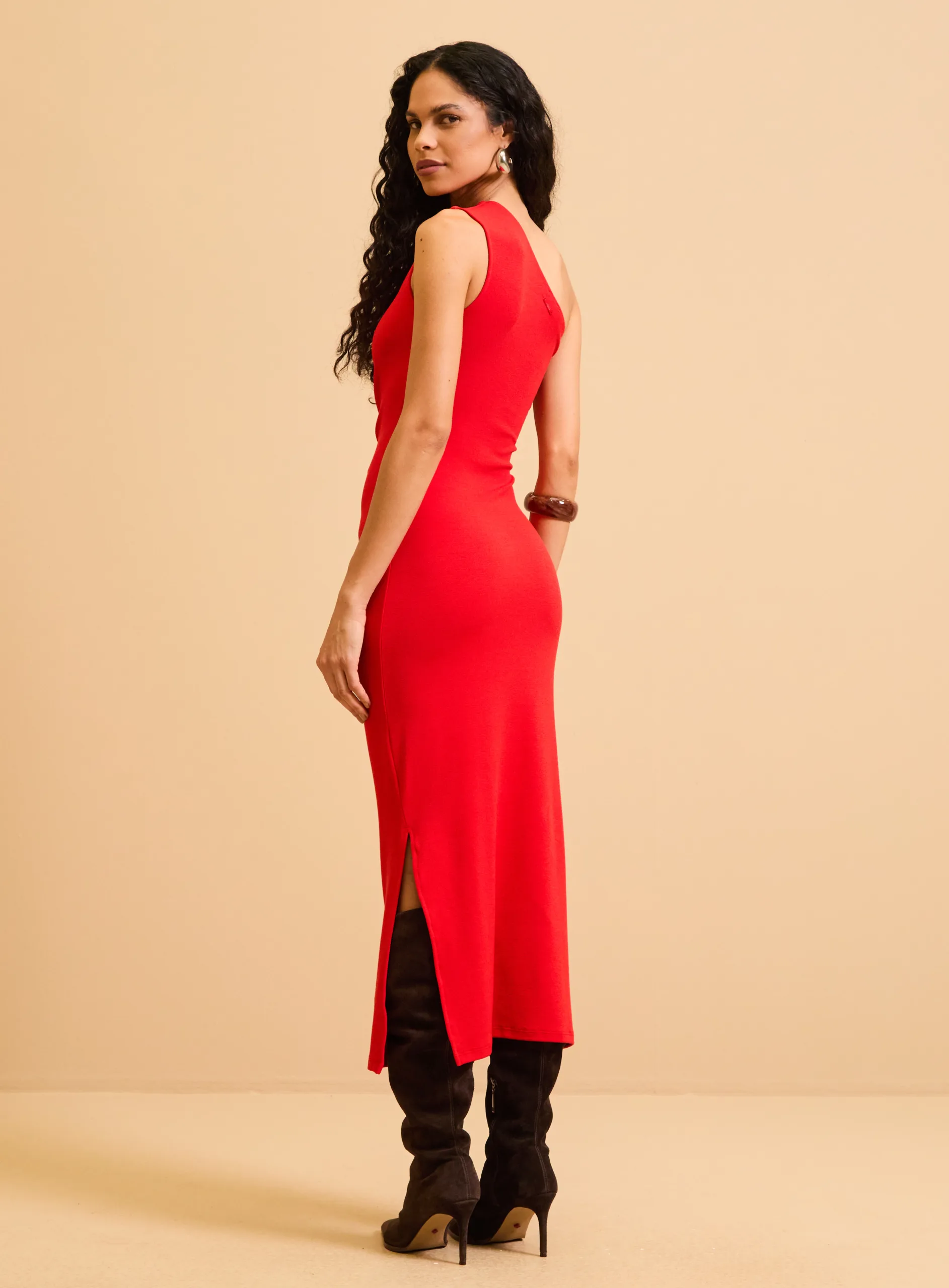 Vestido Midi Um Ombro com Drapeado e Argola - Forum - Imagem 3
